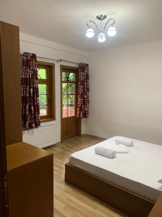 Fusha E Gjes Hotel Вальбоне Екстер'єр фото